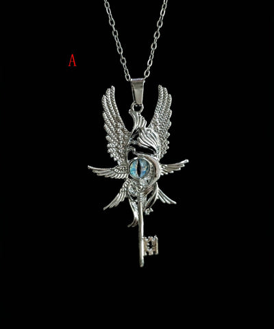 Light Luxury Design Metal Pendant Necklace