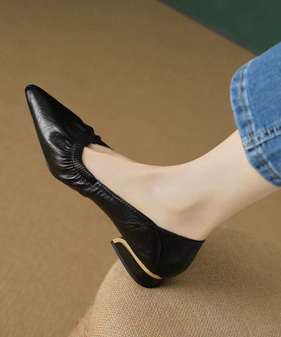 Edle flache Schuhe für Damen, schwarzes Rindsleder, spitze Zehenpartie