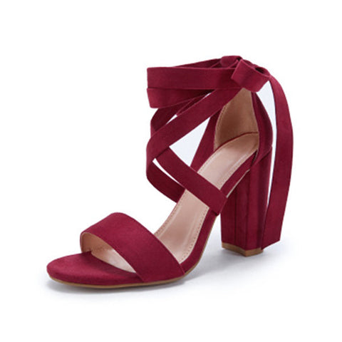 Sandalen mit Blockabsatz und Schnürung, offene Zehenpartie, Pumps mit Fesselriemchen
