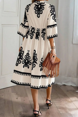 Bedrucktes Midikleid mit halben Ärmeln