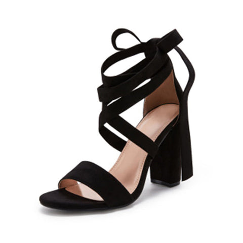 Sandalen mit Blockabsatz und Schnürung, offene Zehenpartie, Pumps mit Fesselriemchen