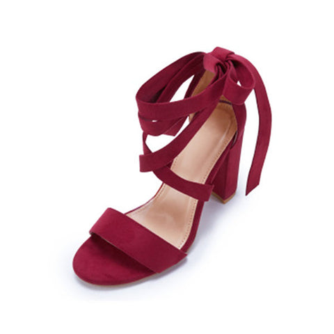 Sandalen mit Blockabsatz und Schnürung, offene Zehenpartie, Pumps mit Fesselriemchen