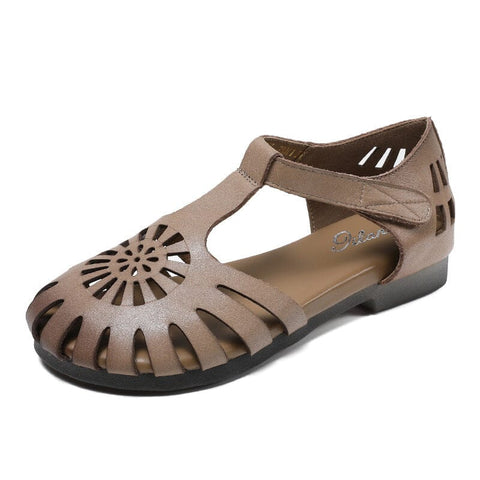 Women Soft Leather Retro Flat Casual Summer Sandals