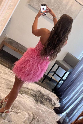 Bodycon Sweetheart Black Short Homecoming Dress with Feathers