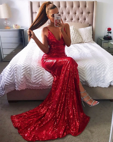 Chic Red Sequin Prom Dresses Halter Neck Backless High Slit Party Dresses