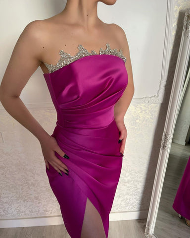 Elegante Fuchsia Trägerlose Kristall Abend Party Kleider Lange Schlitz Online