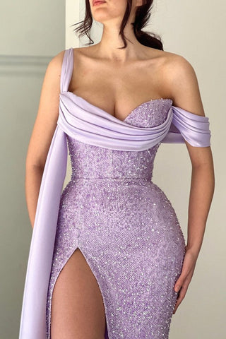 Elegantes, langes, glitzerndes, schulterfreies Meerjungfrauen-Abendkleid mit langem Schlitz in Lila online
