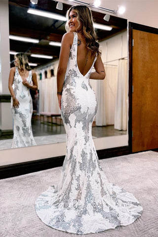 Classy Straps Backless Mermaid Prom DressLace Appliques V-Neck