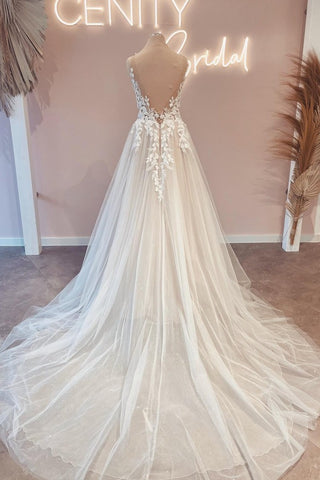 White Wedding Dress Appliques Sleeveless Long Tulle