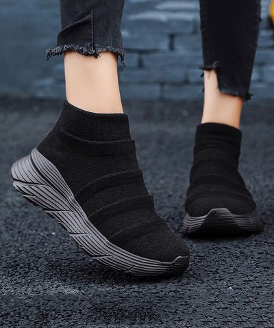Kaffeefarbene, weiche, flache Schuhe mit Spleißplattform