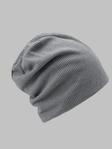 Einfache, lässige, einfarbige Strickmütze
