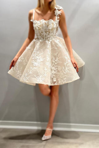 Deluxe Short A-Line Square Neck Spaghetti Straps Lace Prom Dresses with Appliques