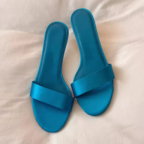 Summer New Simple Round Toe Open Toe Silk Slippers with Small Heels for Women Wearing Thin Heel Sandals Outside