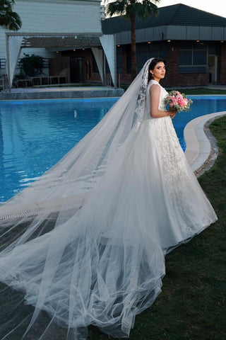 Princess Bridal Gown Sleeveless Long With Appliques