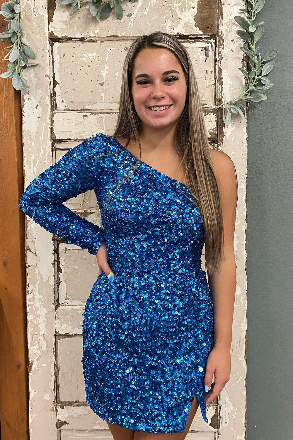 Bodycon Royal Blue Sequins Homecoming Dress with Sleeves