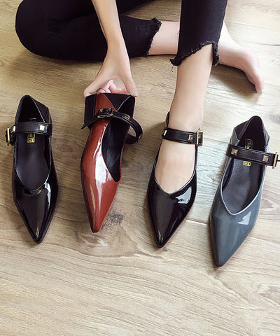 Schwarze flache Füße Schuhe Kunstleder Frauen Spleißen Schnalle Riemen