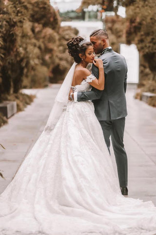 Off-the-Shoulder Princess Wedding Dress With Appliques