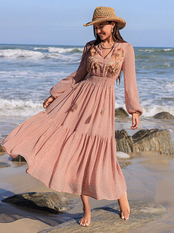 Langärmliges Midikleid mit Stickerei und Polka Dots zum Binden am Hals