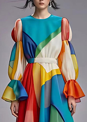 Elegantes, blaues, schmeichelndes Chiffon-Maxikleid mit Rundhalsausschnitt und langen Ärmeln