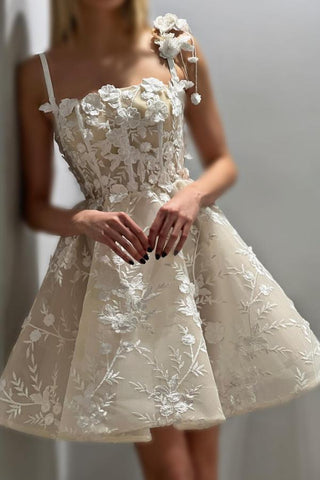 Deluxe Short A-Line Square Neck Spaghetti Straps Lace Prom Dresses with Appliques