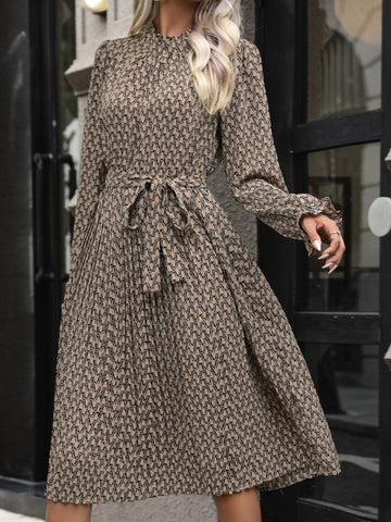Midikleid mit Volantärmeln und Bindegürtel