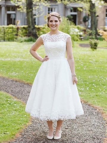 Tuyuku Elegant Lace Covered Button Short Wedding Dresses 2025