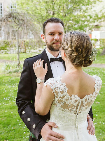 Tuyuku Elegant Lace Covered Button Short Wedding Dresses 2025