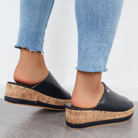 Bequeme Slip-on-Sandalen mit Kork-Fußbett und Plateau-Keilabsatz