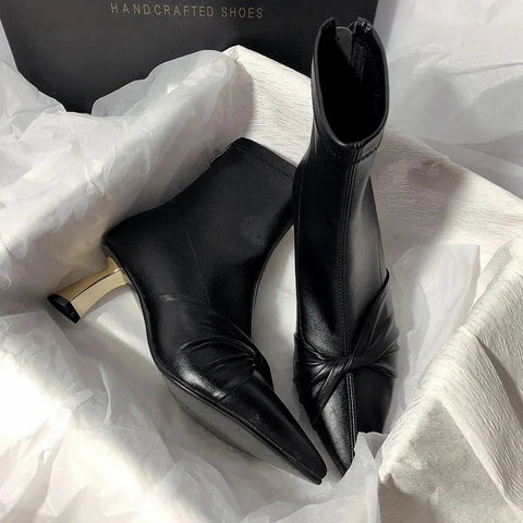 Modern Boots Patent Leather Designer Brand Luxury 2024 New Winter Ankel Boots Bow Wedding Party Dress Gladiator Women Shoes