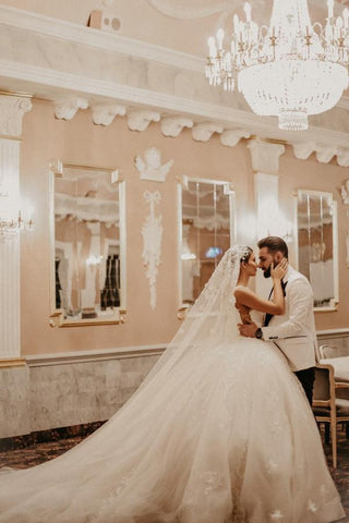 V-Neck Sleeveless Ball Gown Wedding Dress With Lace
