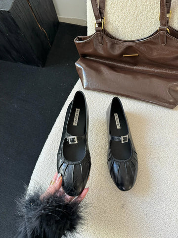 Round Toe Women Loafers 2024 New Arrivals Fashion Casual Low Flat Heeled White Brown Black Red Shallow Slip On Mary Janes 35-39