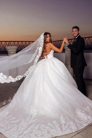 Bmbridal Sweetheart Ball Gown Wedding Dress Lace Appliques Online Lace-up