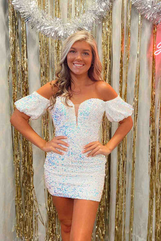 Figurbetontes Homecoming-Kleid mit Herzausschnitt und Pailletten