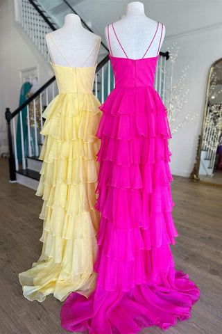 Chiffon-Ballkleid mit V-Ausschnitt, Trägern und Rüschen und Schlitz