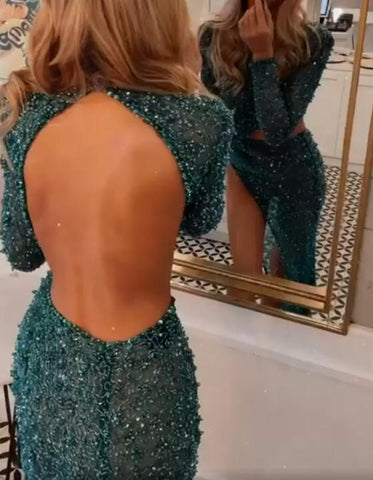 Glamouröses grünes Ballkleid mit Schlitz, lange Pailletten und Perlen