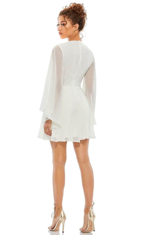 Kurzes Kleid mit langen Ärmeln und V-Ausschnitt