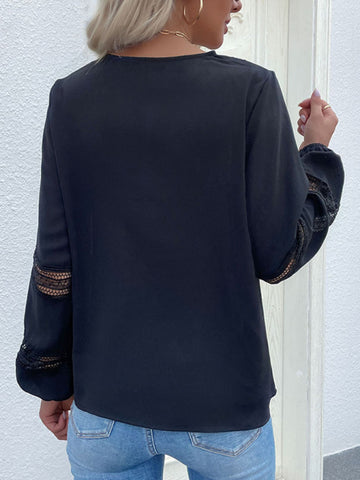 Long-sleeved lace stitching shirt pullover V-neck hollow shirt