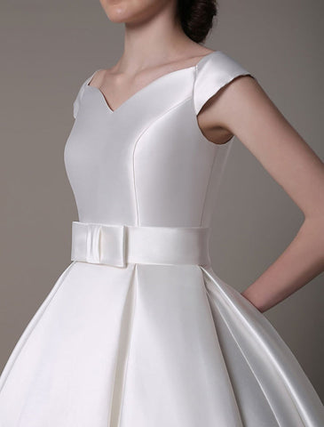 Elfenbein Brautkleider 2021 Kurz Satin Knielang Schleife Schärpe Retro Brautkleid Exklusiv