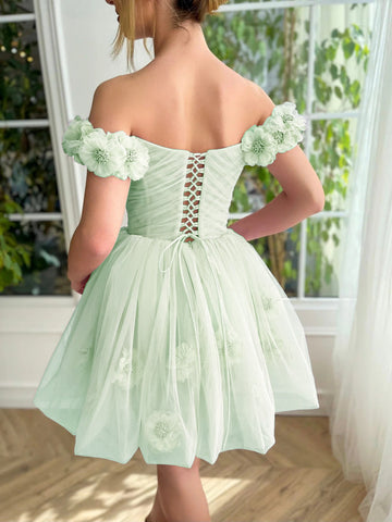Lilafarbenes, trägerloses, kurzes Homecoming-Kleid aus Tüll mit Korsett