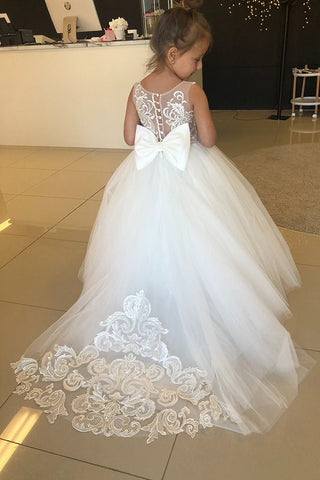 Langes A-Linien-Juwel ärmelloses Applikationen Spitzentüll Blumenmädchenkleid mit Schleife