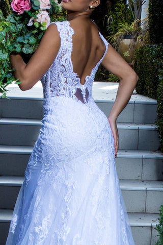 Long Mermaid Tail Lace Wedding Gown
