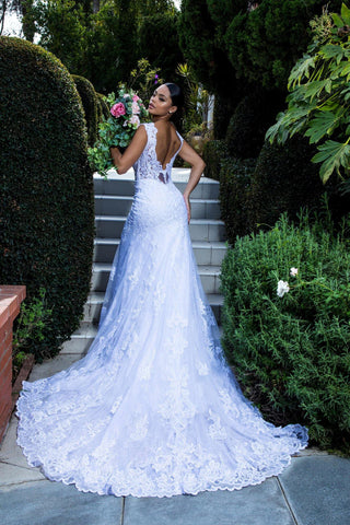 Long Mermaid Tail Lace Wedding Gown