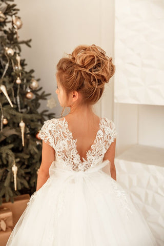 Lovely Long Princess Tulle Lace Flower Girl Dress