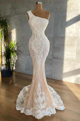 Meerjungfrauen-Ballkleid mit Spitzenapplikationen und ärmellos, lang