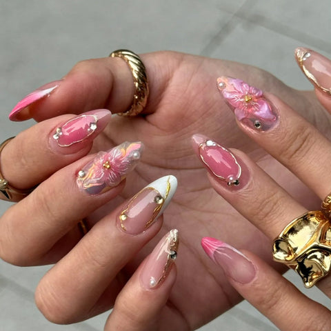 Pink SakuraCarefully designed pure handmade press-on gel nails