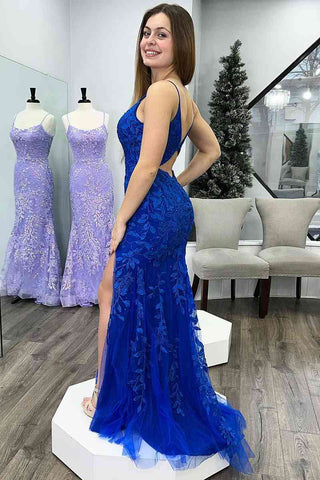 Meerjungfrau-Abschlussballkleid mit tiefem V-Ausschnitt und Tüllapplikation