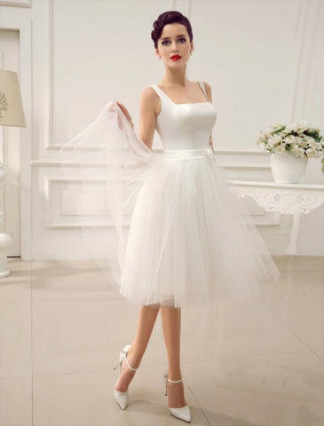 Schlichte Brautkleider Satin Quadratischer Ausschnitt Applikation Kurzes Brautkleid Mit Perlen Schleife Schärpe Exklusiv