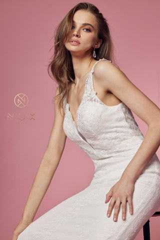 Sleeveless Formal Long Wedding Gown