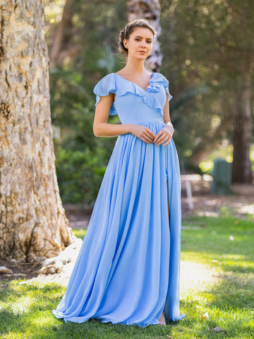Bodenlanges Chiffonkleid mit asymmetrischem Oberteil und V-Ausschnitt